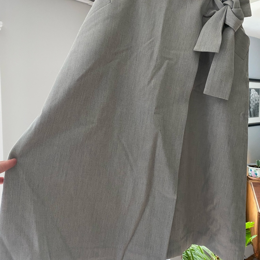 Banana Republic Gray Midi Skirt with Bow Detail